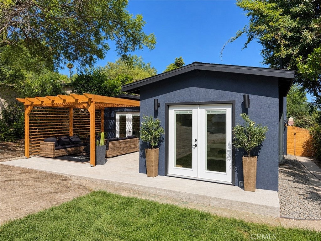 885 Montecito DR, Los Angeles CA 90031