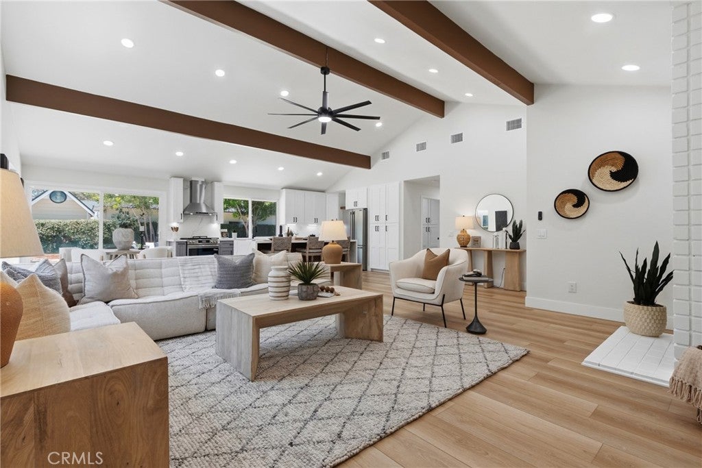 3001 Tigertail Drive