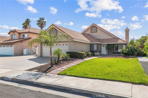 16053 NIPPET LN, MORENO VALLEY, CA 92551 - Image d1d8b232ebdb889f82ea40fa31e376d2/1416470544