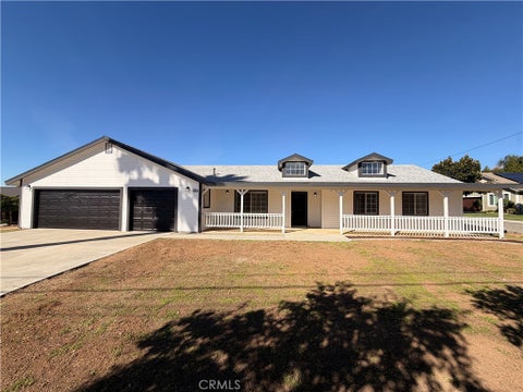 Photo of 33964 Avenue H, Yucaipa, CA 92399 (MLS # IV26231528)
