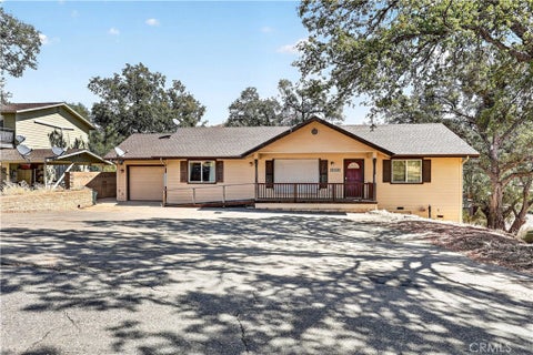 Photo of 5109 Smith RD, Mariposa, CA 95338 (MLS # MC26126429)