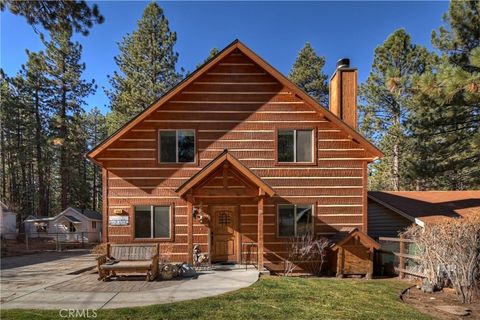 Photo of 750 Elm Street, Big Bear Lake, CA 92315 (MLS # IG25273545)