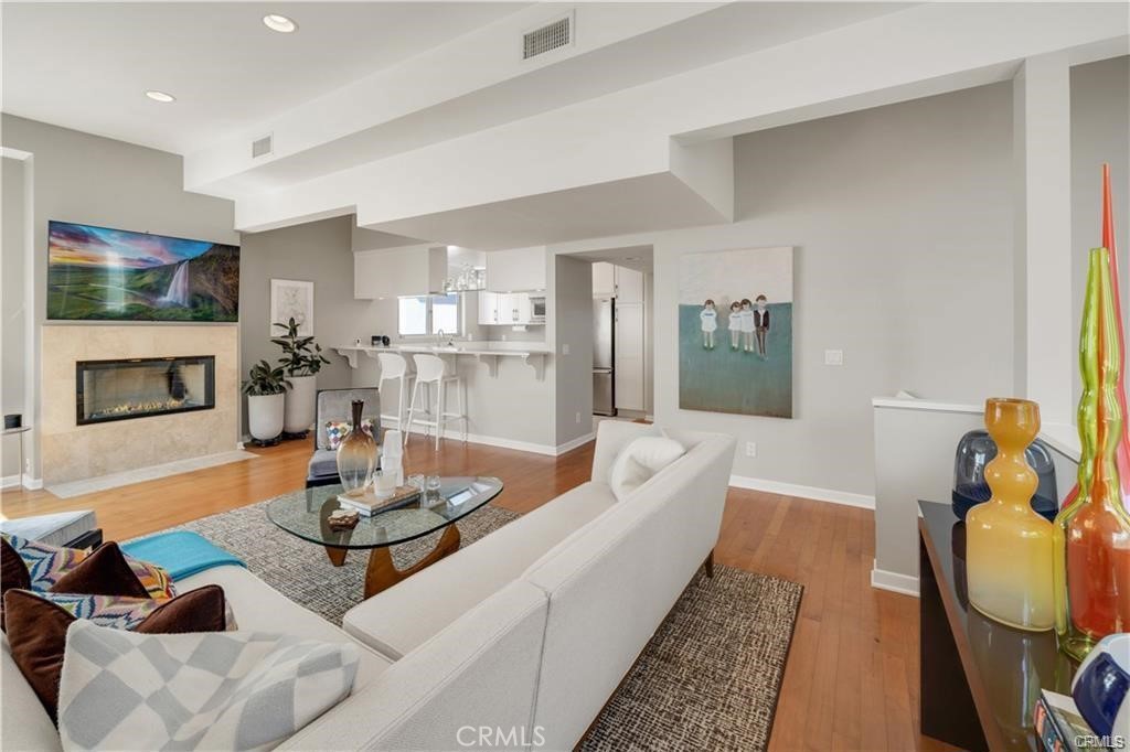 .5 Poinsettia Avenue