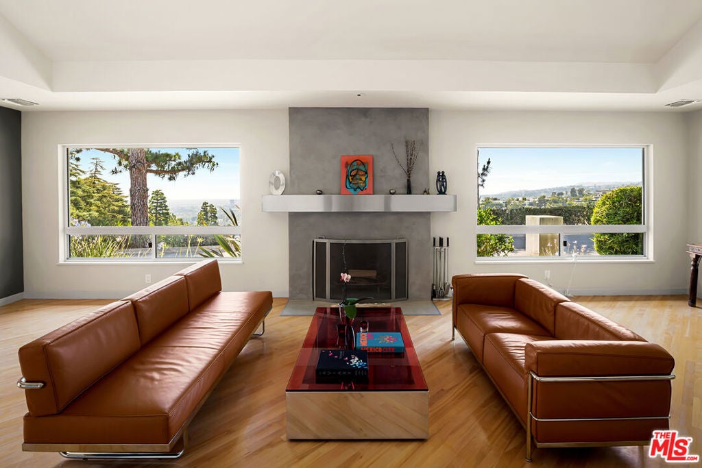 1270 Lago Vista Drive