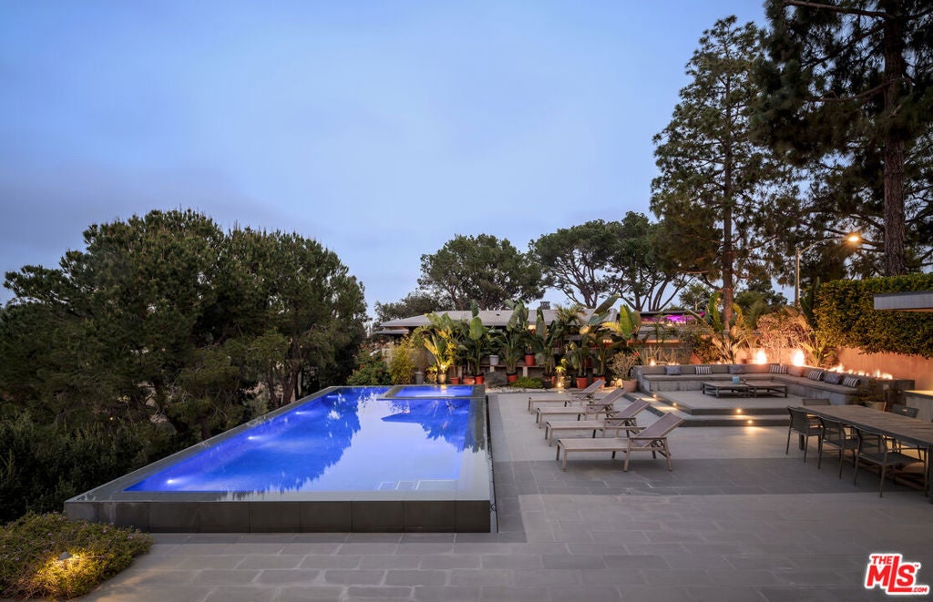 1270 Lago Vista Drive