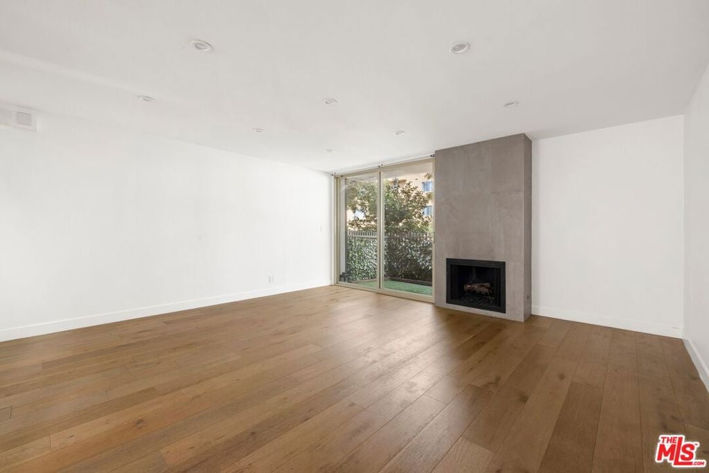 Photo of 2019 S Bentley Avenue #10, Los Angeles, CA 90025 (MLS # 26998397)
