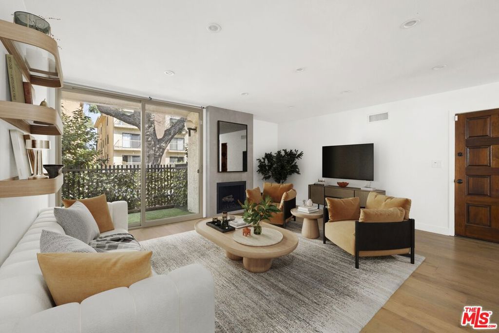2019 S Bentley Avenue 10