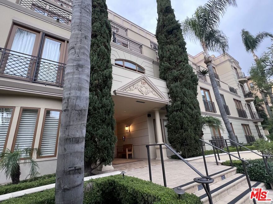 a light and bright condo for rent in the heart of Beverly Hills, within walking distance to Rodeo Drive. The unit features 2 bedrooms and 2.5 bathrooms with tile flooring throughout.The spacious living room includes a fireplace, a balcony, and a formal dining area. The primary bedroom is generously sized with ample closet space. The primary bathroom features dual sinks, a separate bathtub, and a separate shower.The second bedroom has its own bathroom, a small balcony, and a street view. The large kitchen offers granite countertops, plenty of storage, space for a breakfast nook, and an in-unit laundry.
