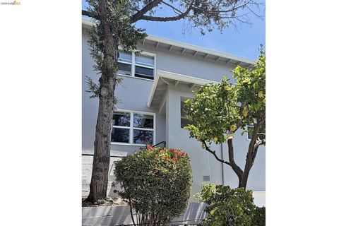 Photo of 1825 Highland Pl PL #1821, Berkeley, CA 94709 (MLS # 41135758)