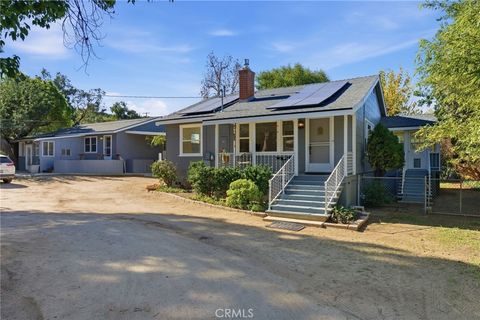 Photo of 20095 Gustin Rd, Perris, CA 92570 (MLS # DW26011689)