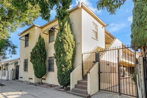 1922 Locust Avenue Long Beach CA 90806
