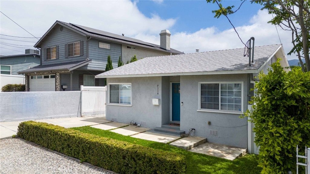 7118 Valmont Street, Tujunga CA 91042