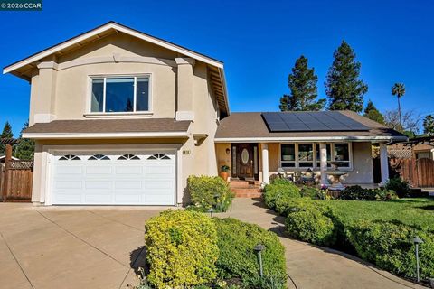 Photo of 810 Century Way Way, Danville, CA 94526 (MLS # 41127560)