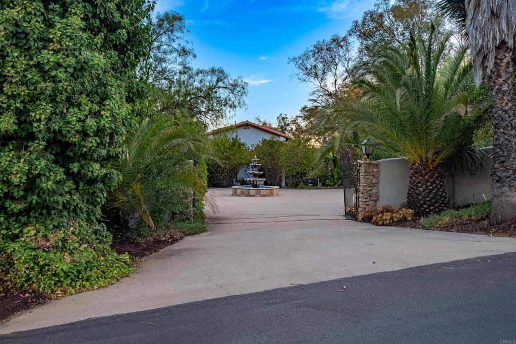 20276 Rancho Villa Road