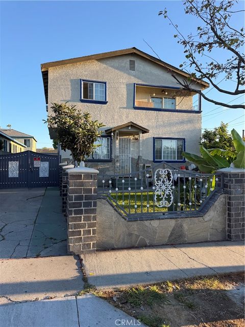 Photo of 536 E 67th St, Inglewood, CA 90302 (MLS # PW26078694)