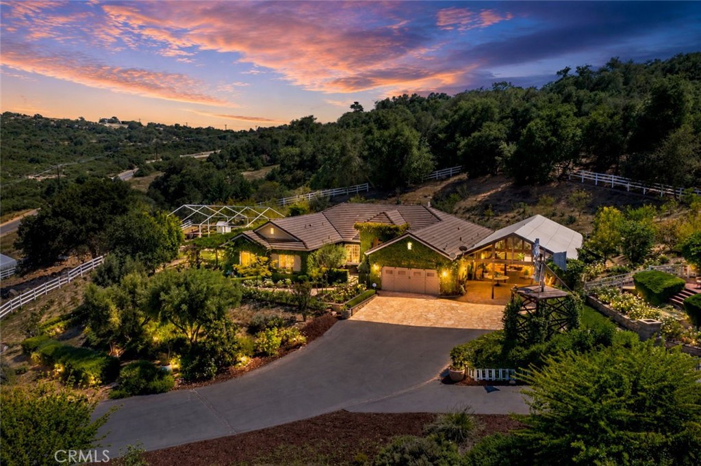43455 Corona Cala Camino