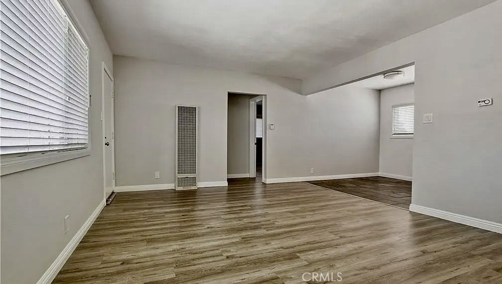 2535 W Imperial 5