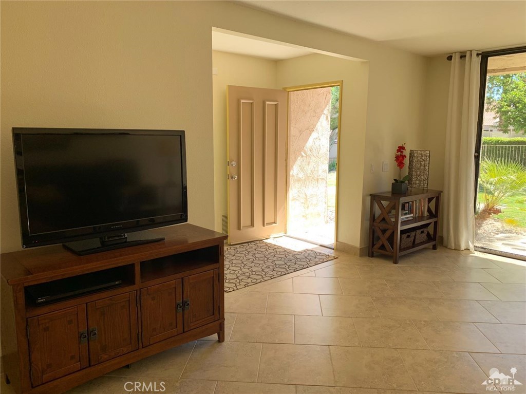 Palm Springs C.C. - Residential