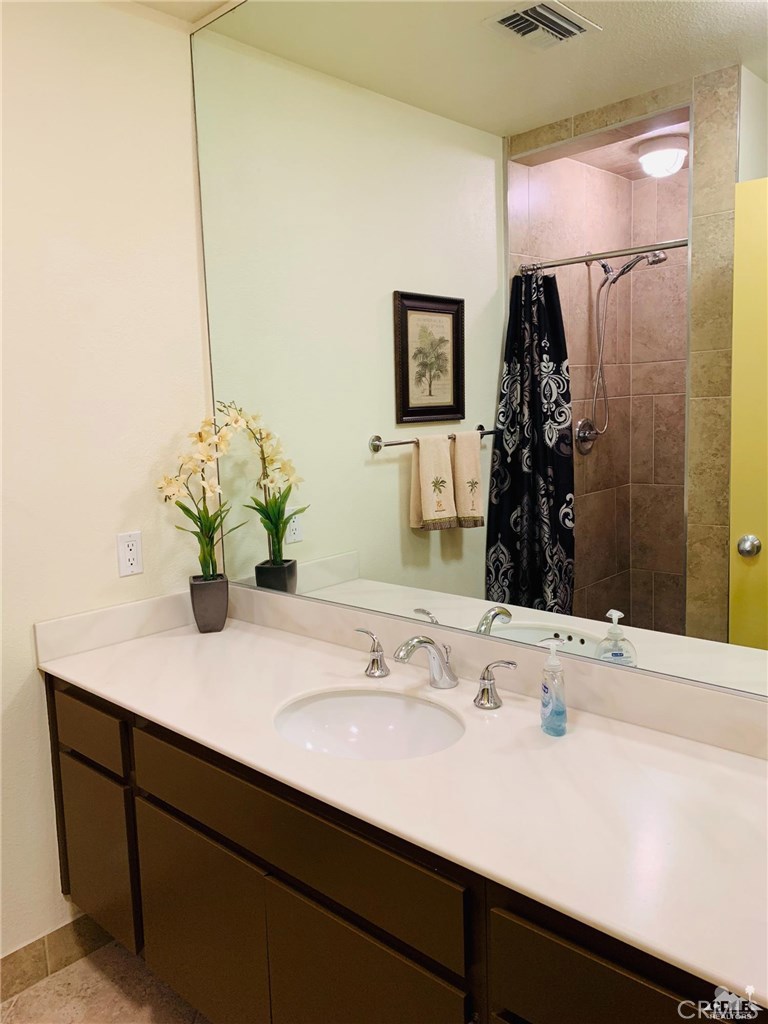 Palm Springs C.C. - Residential