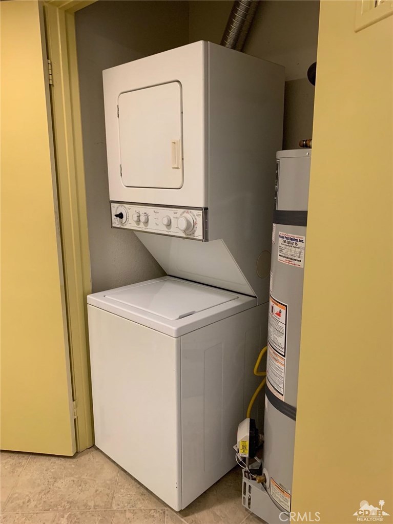 Palm Springs C.C. - Residential