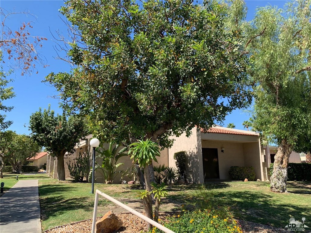 Palm Springs C.C. - Residential