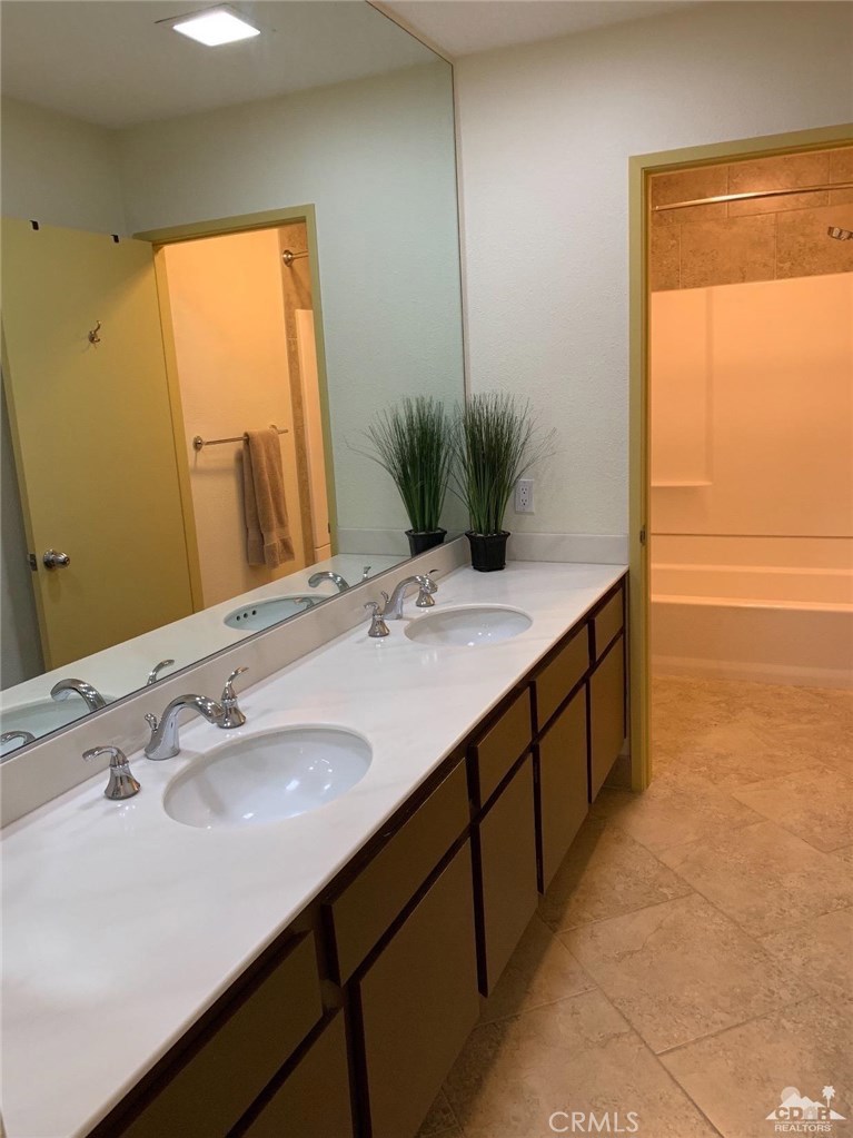 Palm Springs C.C. - Residential