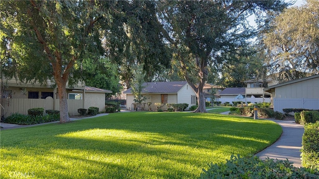 1047 W Francis ST C, Ontario CA 91762