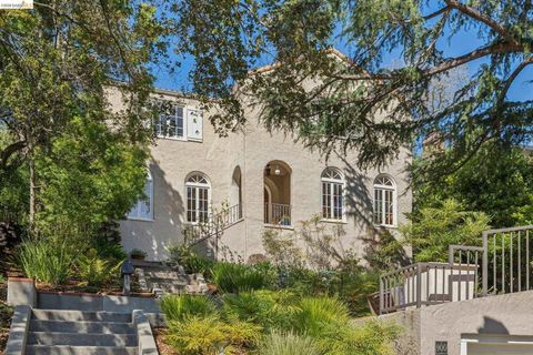 Photo of 900 Rosemount Rd Rd, Oakland, CA 94610 (MLS # 41127209)