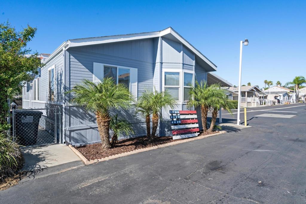 1537 H St Spc 5