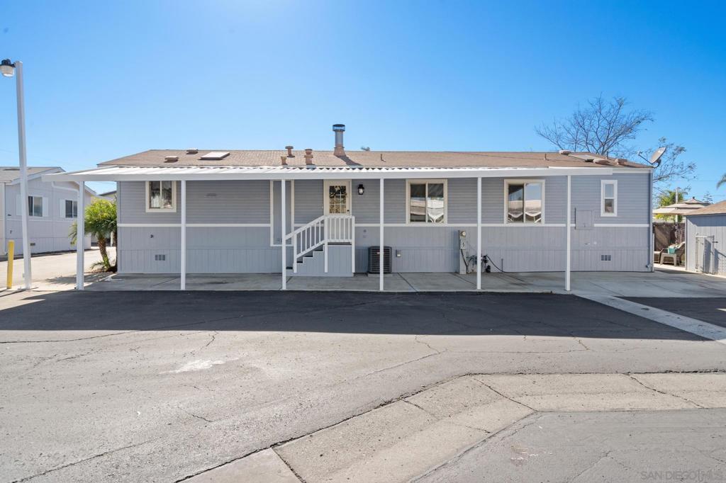 1537 H St Spc 5