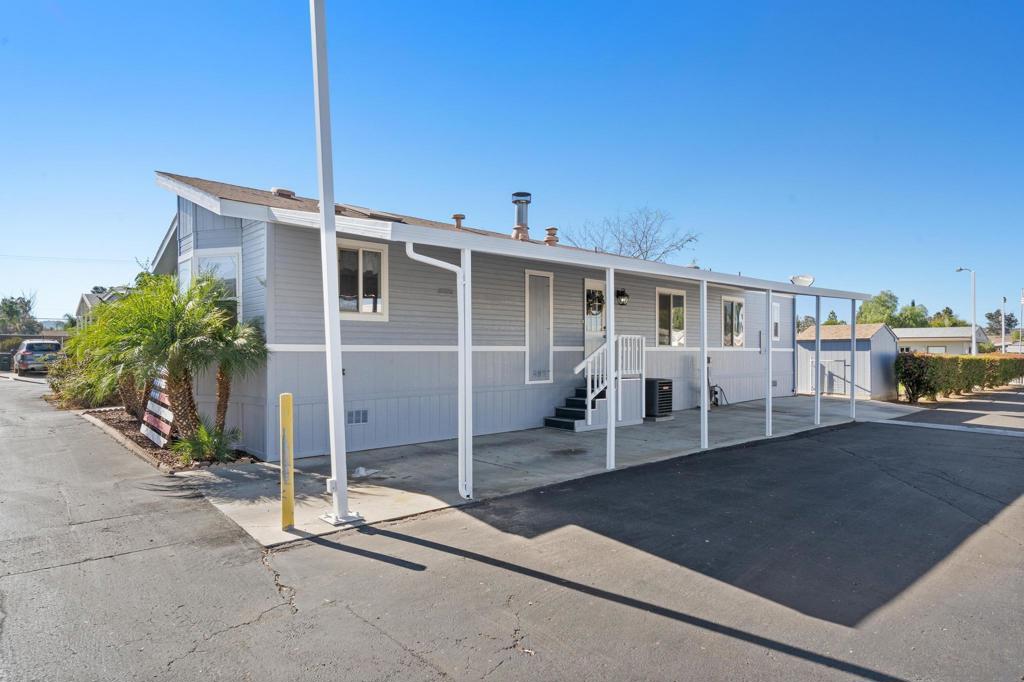 1537 H St Spc 5
