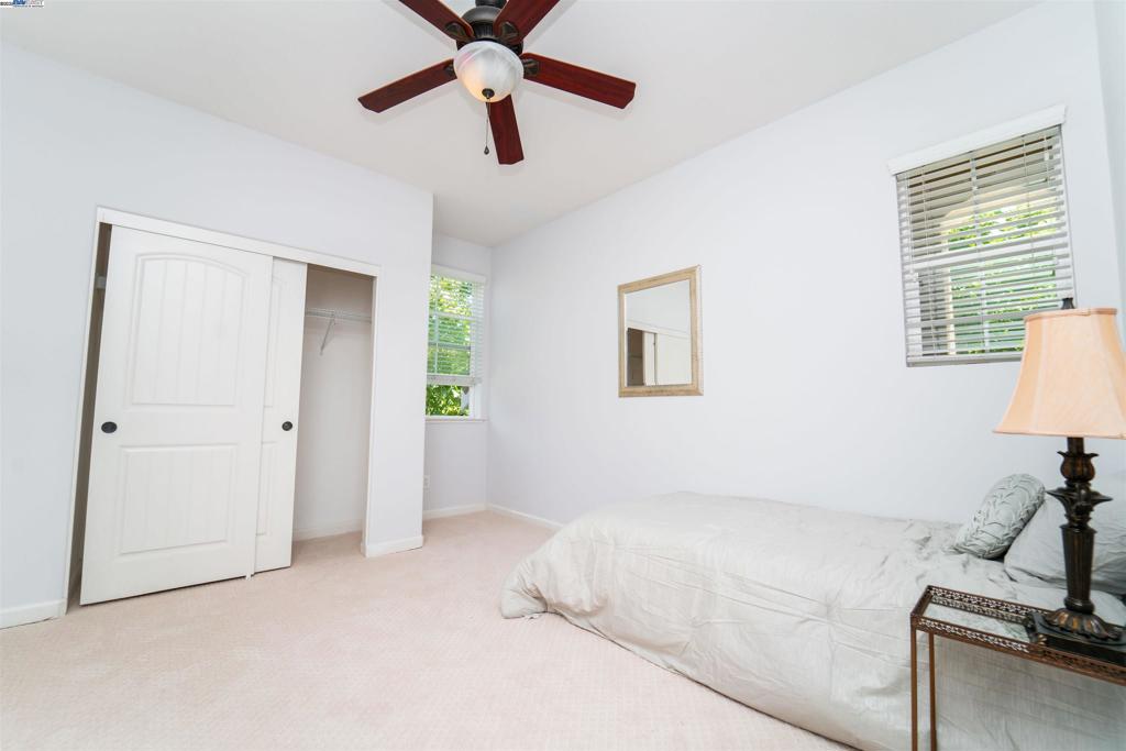 BRENTWOOD - Residential Lease