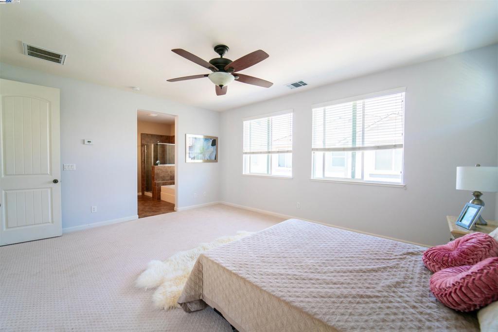 BRENTWOOD - Residential Lease