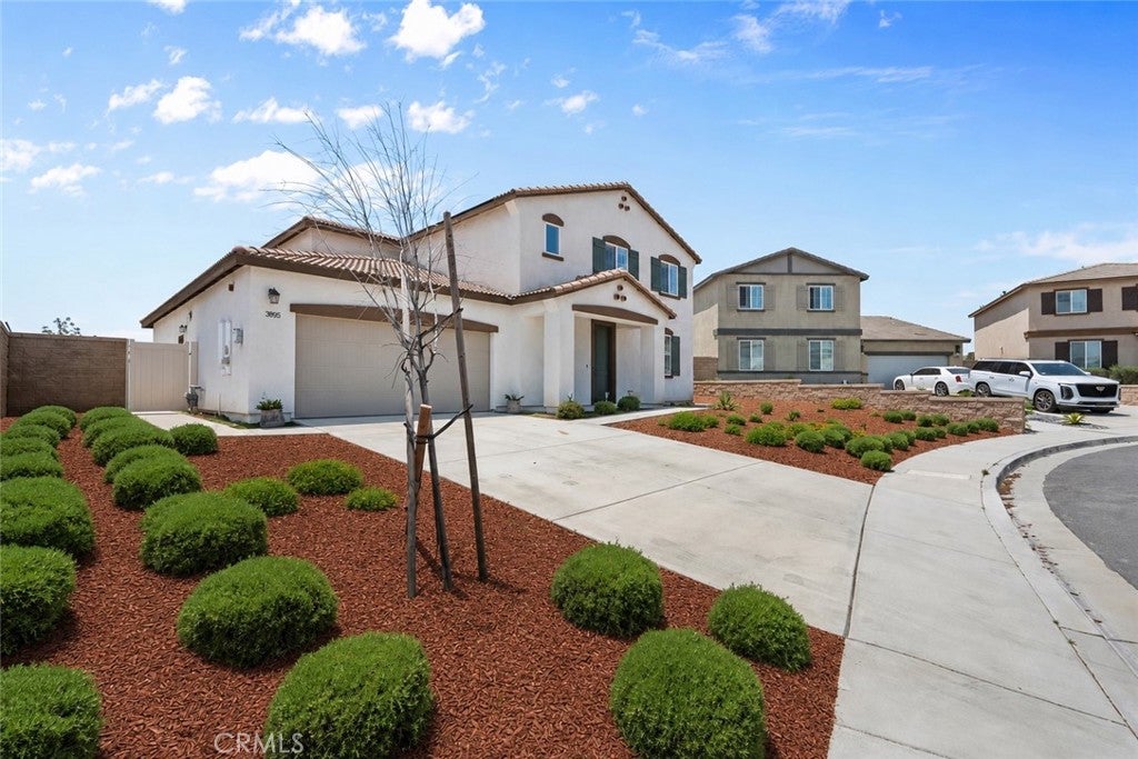 3895 W Bodega Way