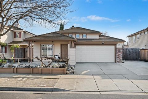 Photo of 6449 Aspenwood Way Way, Livermore, CA 94551 (MLS # 41122637)