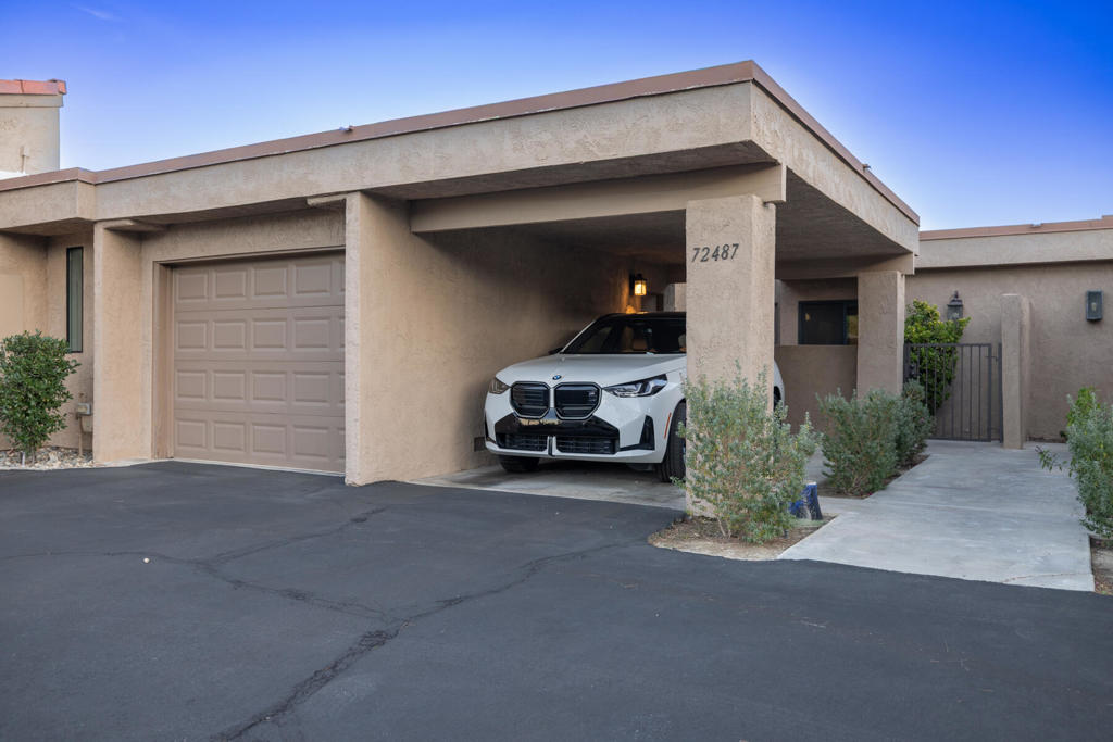72487 Rolling Knoll Drive