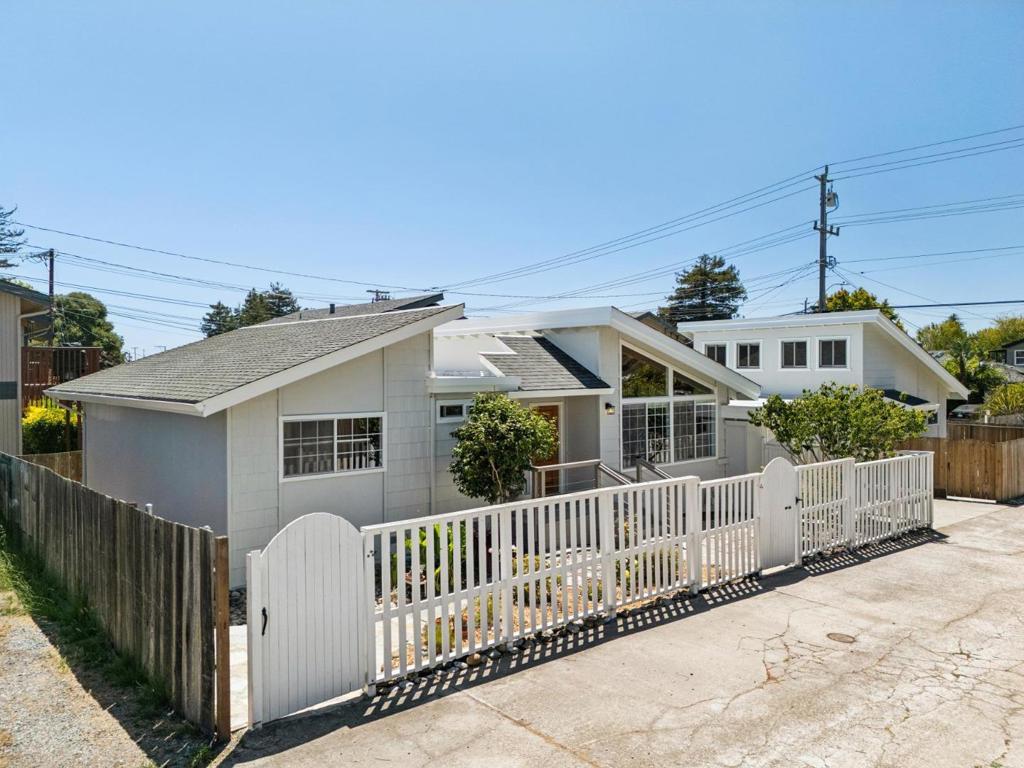 17th Avenue