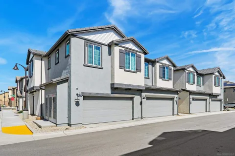 MLS: 260022278SD