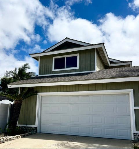 Photo of 978 Modjeska CIR, Costa Mesa, CA 92627 (MLS # OC26127083)