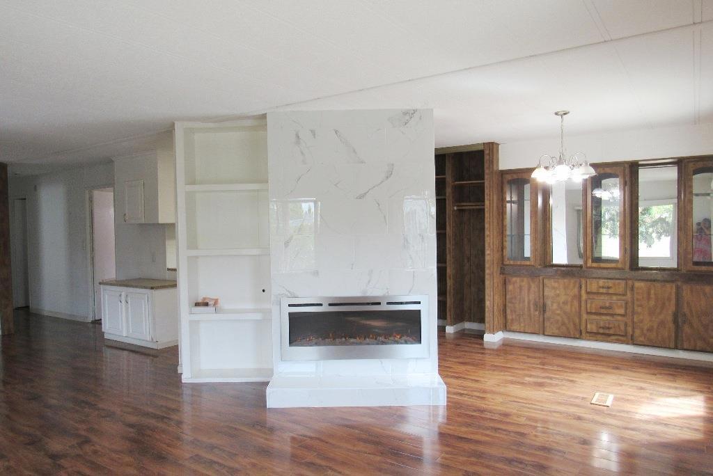 4271 N First Street 41