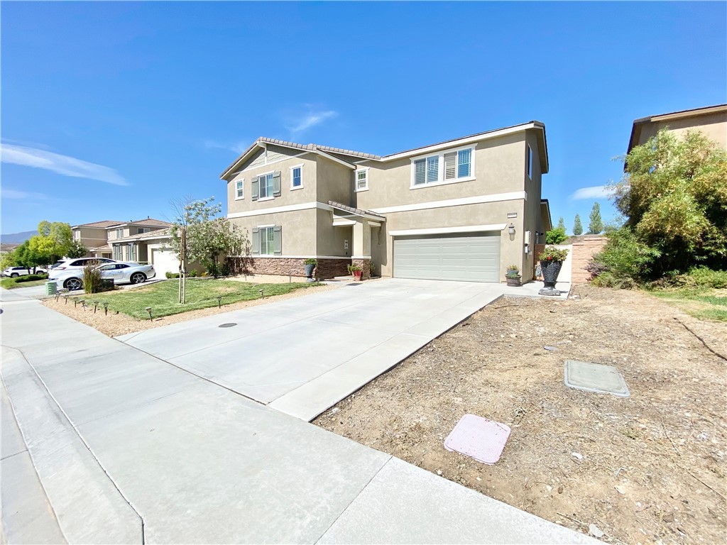 Welcome to this spacious and beautifully updated 4-bedroom, 3-bath home located in the desirable Summerwind Trails community of Calimesa! With an open floor plan and thoughtful upgrades throughout, this home offers both comfort and style for modern living.
Enjoy a large downstairs bedroom and full bath, perfect for guests or multi-generational living. The heart of the home features a stylish kitchen with a center island that opens to the living room, creating a seamless flow ideal for both everyday living and entertaining. You'll love the updated flooring, including sleek laminate on the stairs, upstairs hallways, and the expansive loft, which can easily serve as a second living area, playroom, or home office.
Convenience continues with an upstairs laundry area and a well-designed layout that maximizes space and natural light. Step outside to your private backyard featuring a brand-new covered patio—perfect for relaxing or hosting weekend BBQs—and a fresh green lawn ready for kids, pets, or garden dreams.
Don’t miss this opportunity to own a move-in ready home in one of Calimesa’s most sought-after communities!