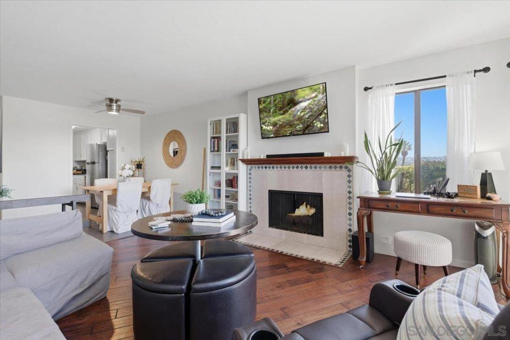 3770 Crown Point 103