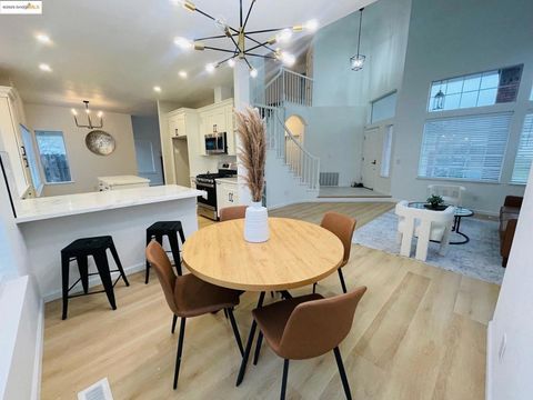 Photo of 2117 Mark Twain Dr Dr, Antioch, CA 94531 (MLS # 41118969)