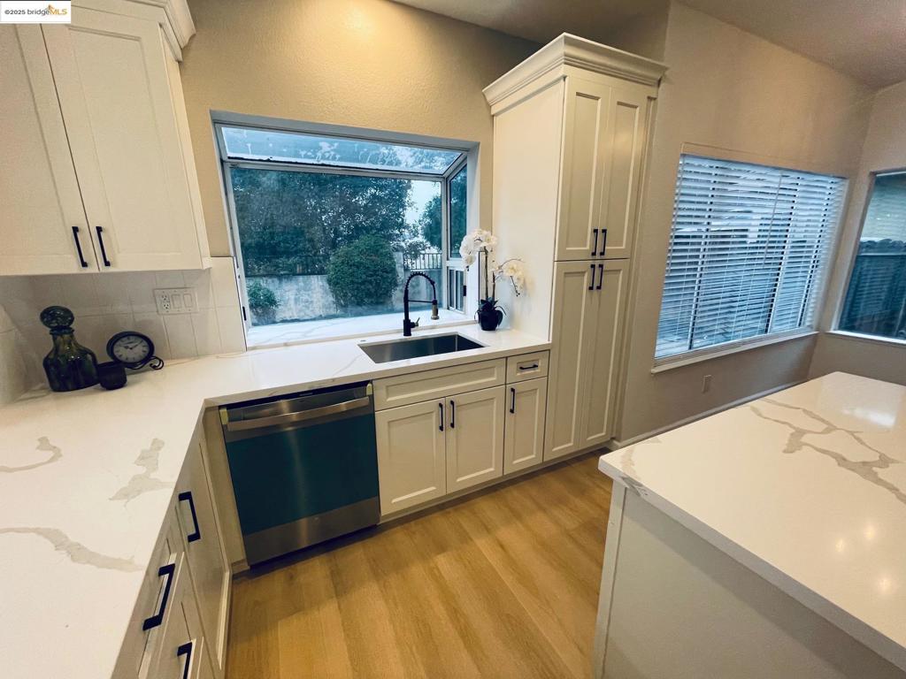 ANTIGUA - Residential