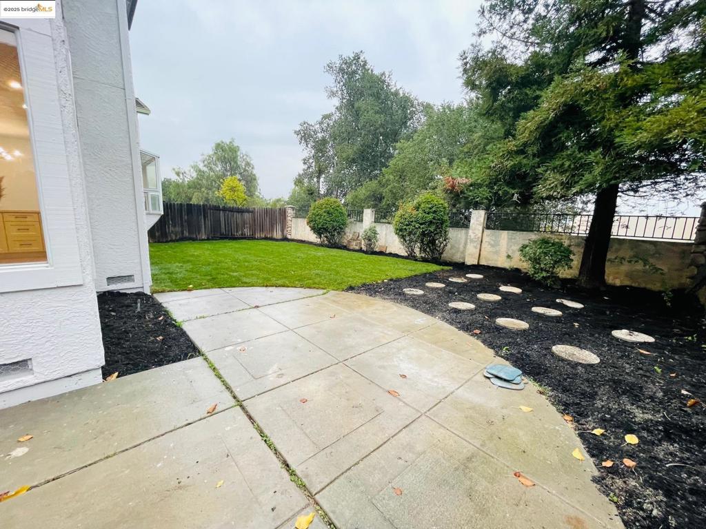 ANTIGUA - Residential