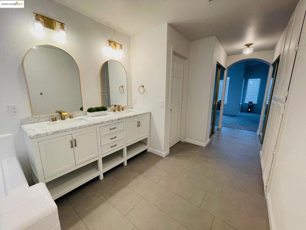 ANTIGUA - Residential