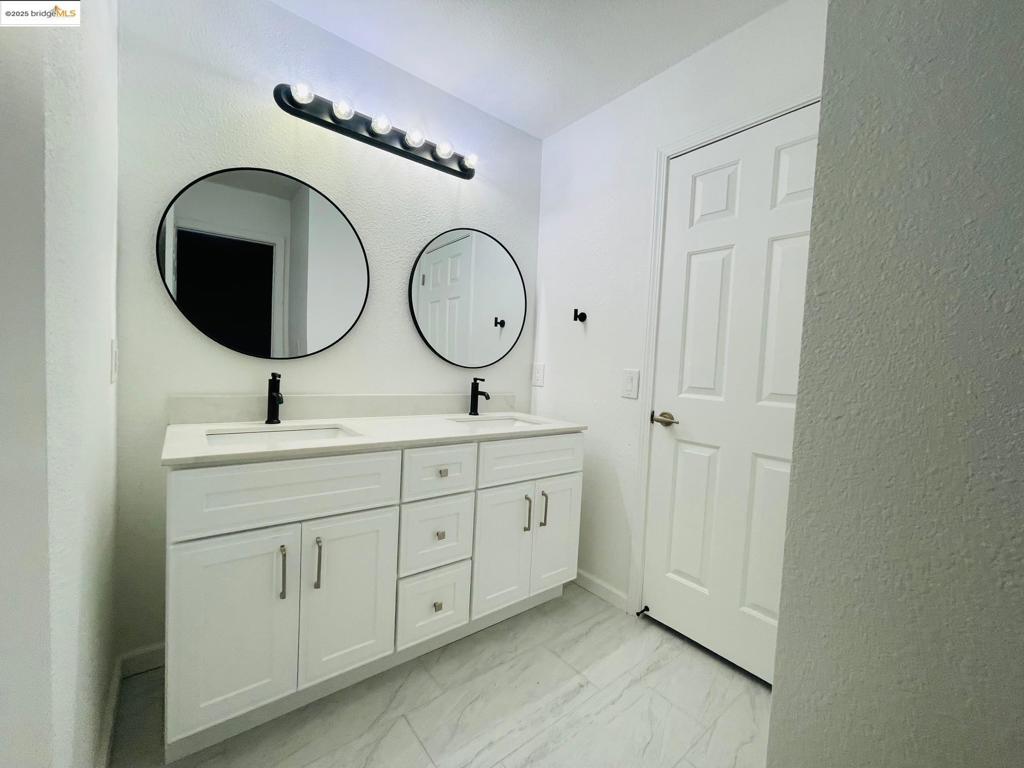 ANTIGUA - Residential