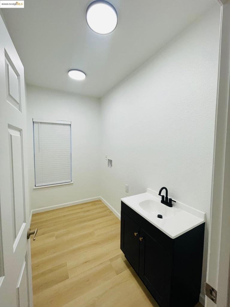 ANTIGUA - Residential