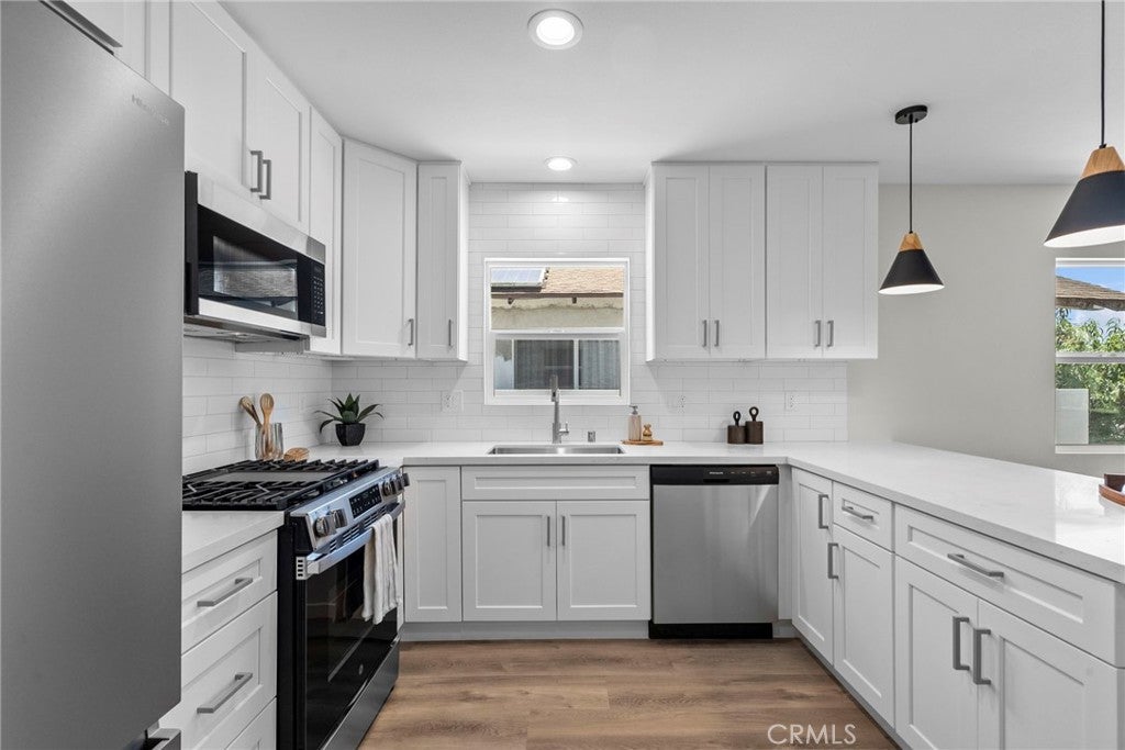 1745 W 39th