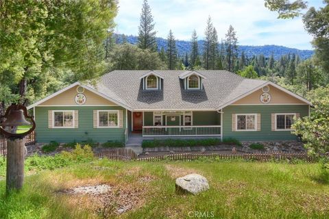 Photo of 2403 Parmabelle Road, Mariposa, CA 95338 (MLS # FR25097541)